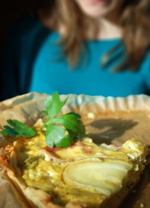 Tarte aux légumes (poireaux, oignons, jambon)