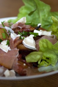 Salade de chèvre et légumes rôtis