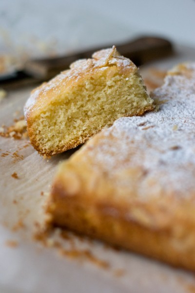 Cube cake citron amandes