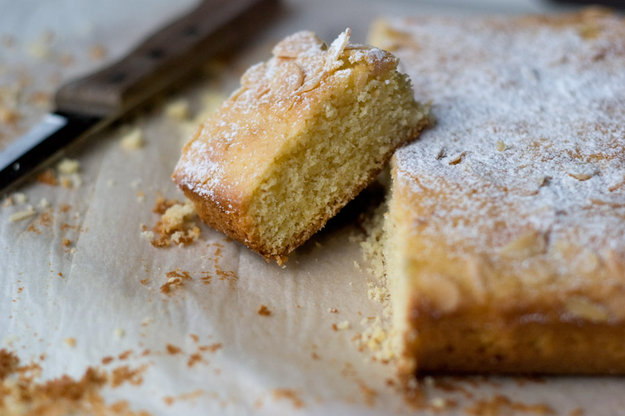 Cube cake citron amandes